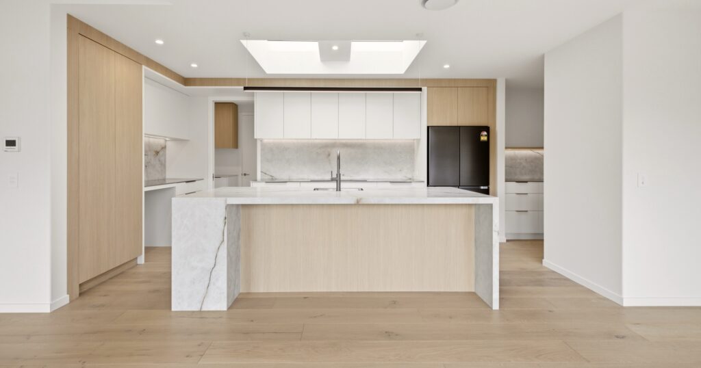 Kitchen trends 2026, warm tones and natural timber kitchen