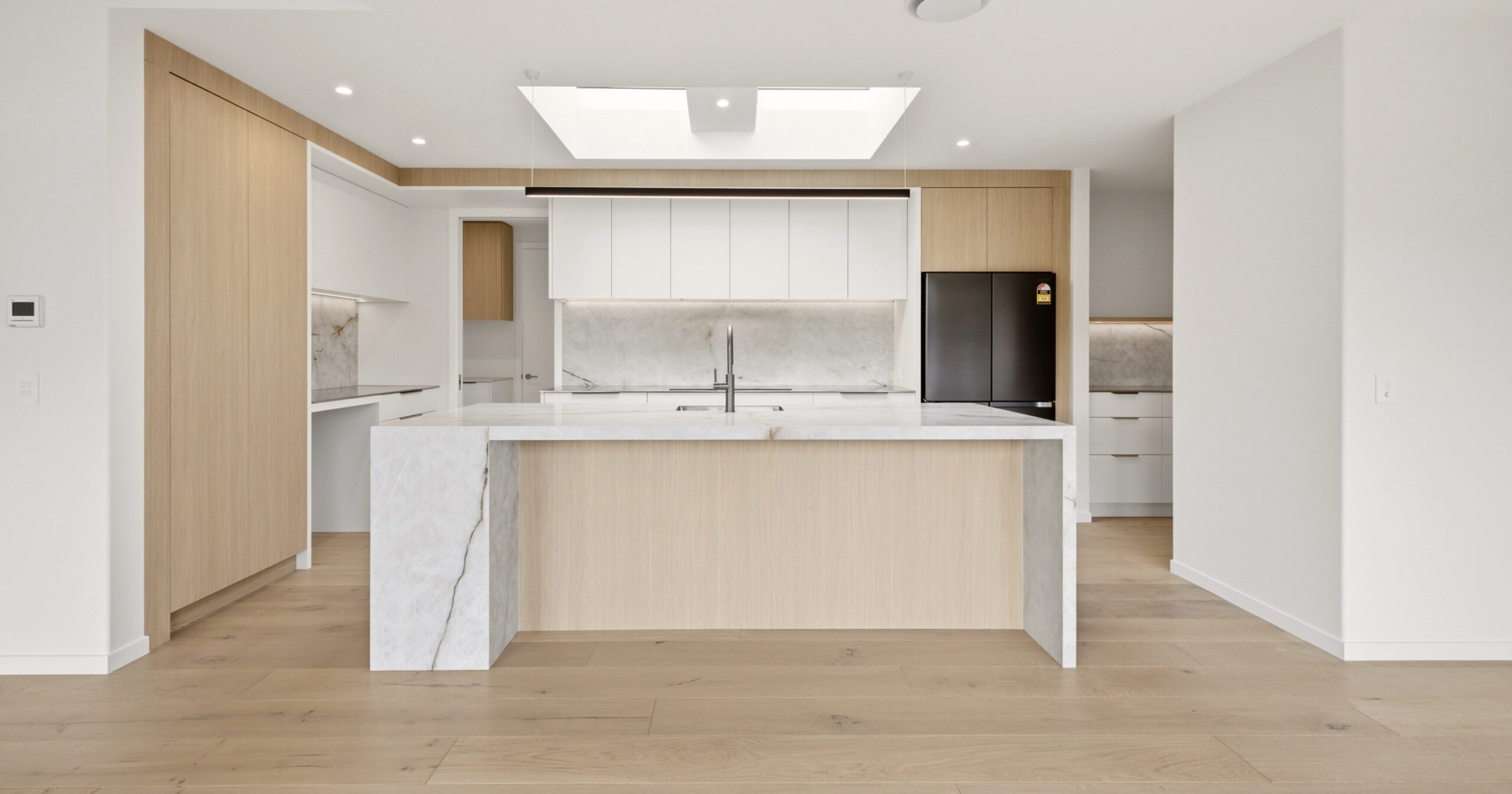 Kitchen trends 2026, warm tones and natural timber kitchen